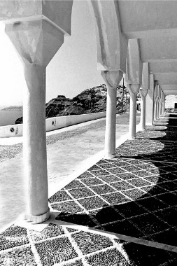  Thira 
